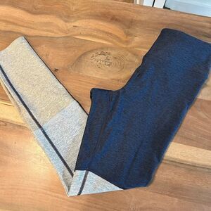 NWOT Outdoor Voices 7/8 Blue/Gray‎ Colorblock Leggings Womens Small